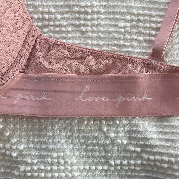 2 VS PINK Bras - Picture 5 of 5